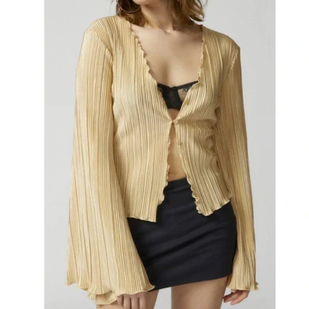 UO Pamela Plisse Flyaway top